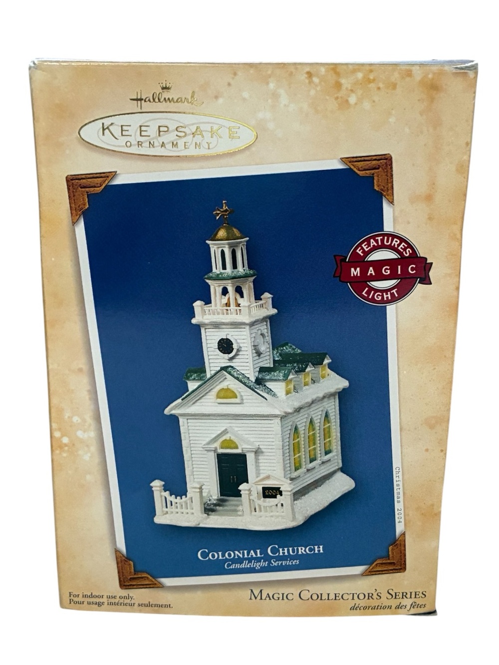 2004 HALLMARK COLONIAL CHURCH CHRISTMAS TREE ORNAMENT VINTAGE *missing light*
